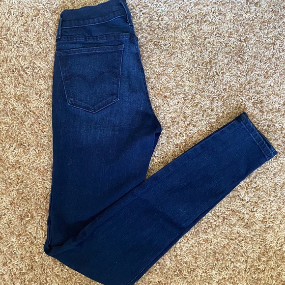 NWOT Levi Skinny Jeans - Picture 1 of 4